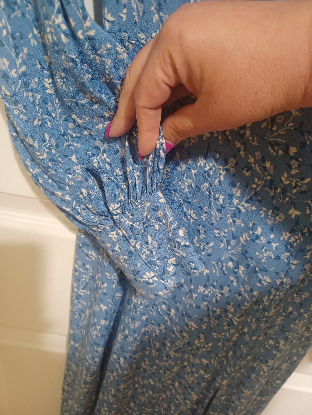 Reformation Blue Floral Midi Dress with Scoop Neck and Long Sleeves - Picture 6 of 13